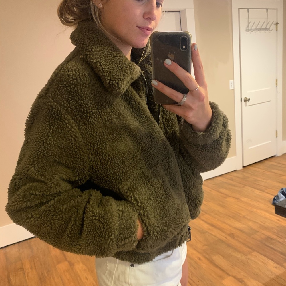 Green teddy coat!